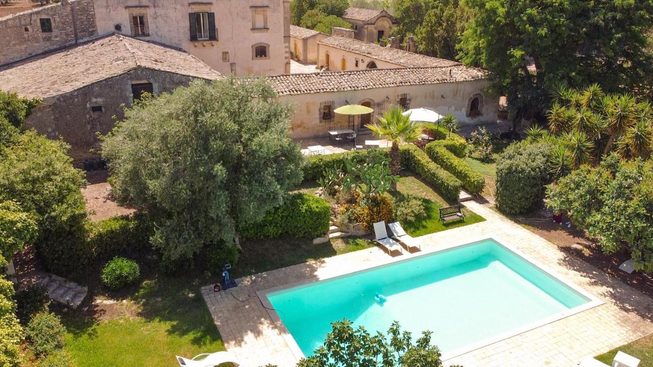 Villa Zottopera - Dimora Di Sicilia كيارامونتي غولفي المظهر الخارجي الصورة